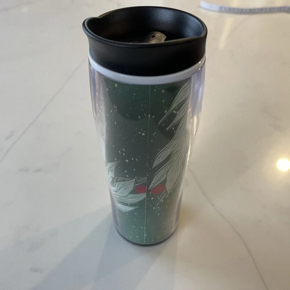 Starbucks Winter Holiday 2020 16 oz Tumbler Green With Holly Berries Plastic